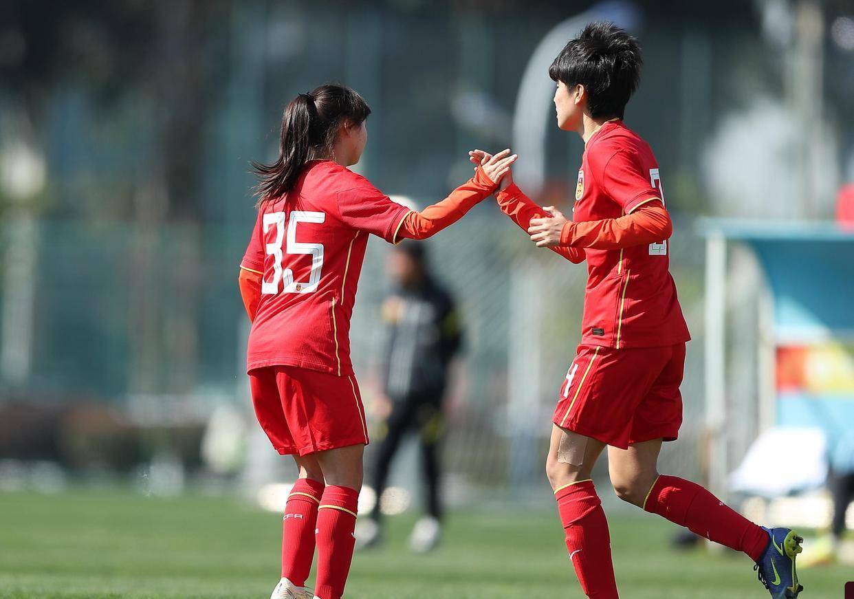 包含中国女足蓄势待发，期待更多精彩比赛的词条