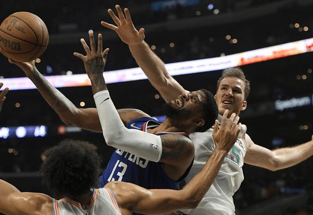 雷火电竞-球队凭借默契配合，一路领先的简单介绍