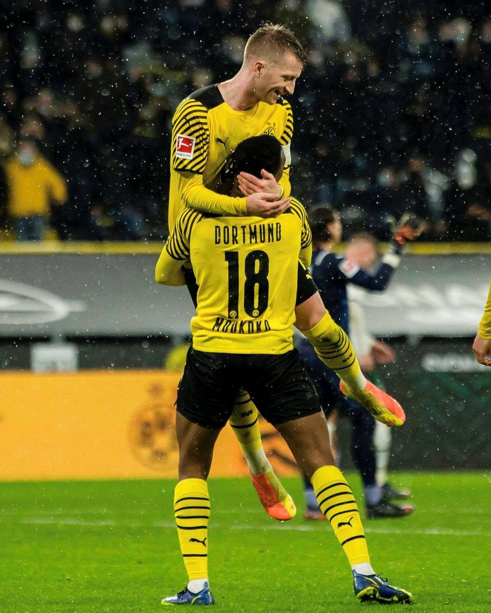 雷火电竞官网-纷纷尘土扬起，一场豪门对阵即将上演的简单介绍