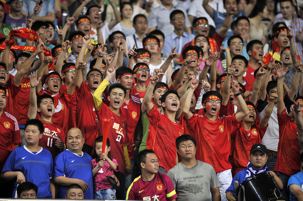 中国队在比赛中表现出色，获得重要胜利