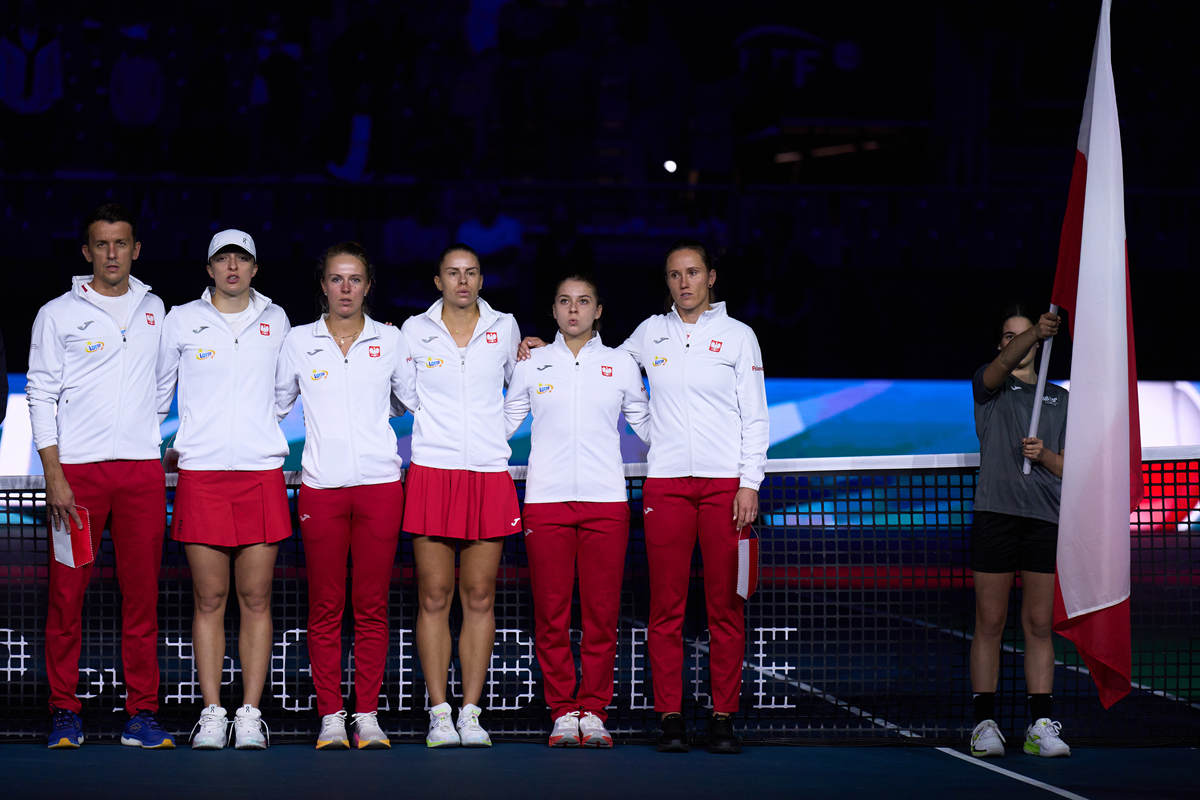 体育风采！女子球队运动员用实力诠释团结合作的简单介绍