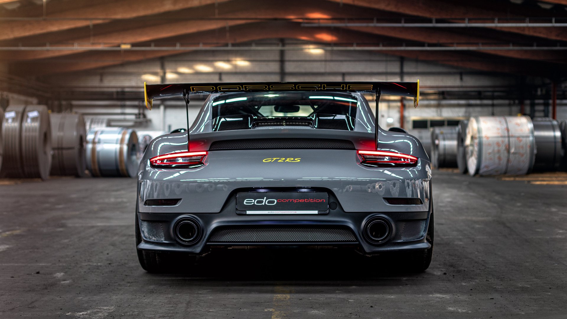 雷火电竞简介-天罗地网锁鹏城，烈焰焚城势难挡—篮网全面封锁深圳队，爱德华兹火爆状态引领狂胜