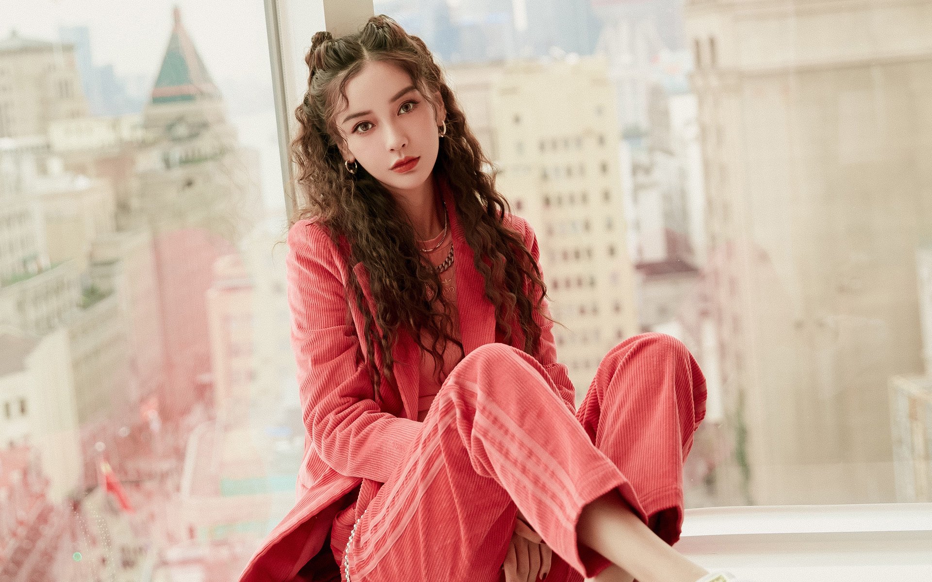 雷火电竞app-国王万箭齐发射落申城，浓眉定海神针锁胜局